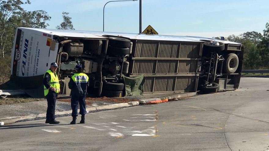 Tai nạn xe buýt ở Australia làm 10 khách dự đám cưới thiệt mạng